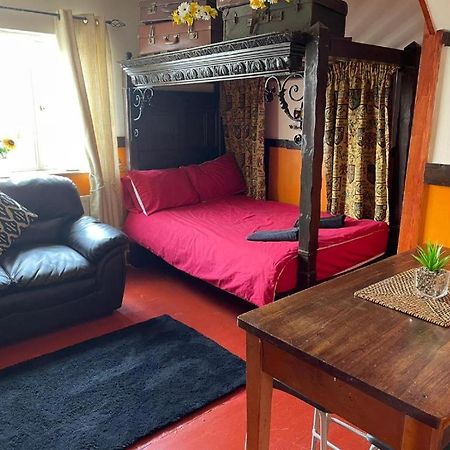 Kirklevington Oyo Yarm Cottages מראה חיצוני תמונה