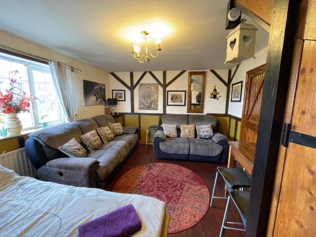 Kirklevington Oyo Yarm Cottages מראה חיצוני תמונה